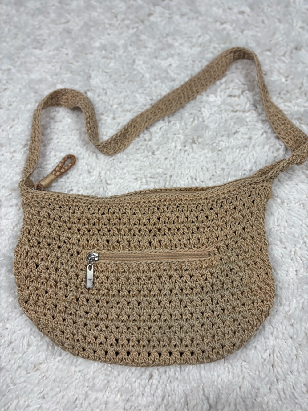 The Sak Tan Crochet Knit Boho Shoulder Bag Zip Top Beige Hobo Purse Lined